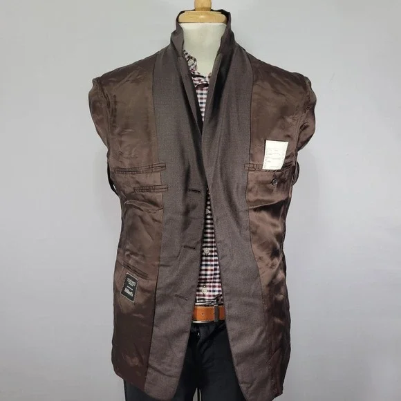 Murano Men's Sport Coat‎ Blazer Three Button Brown Wool Made in Italy Size 39R